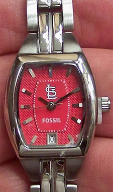 St Louis Cardinals Fossil womens 3 Hand Analog watch.