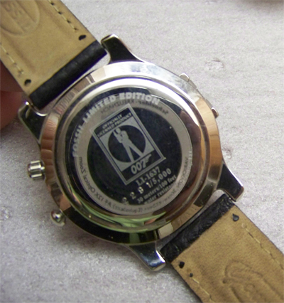 007caseback.jpg 007caseback.jpg